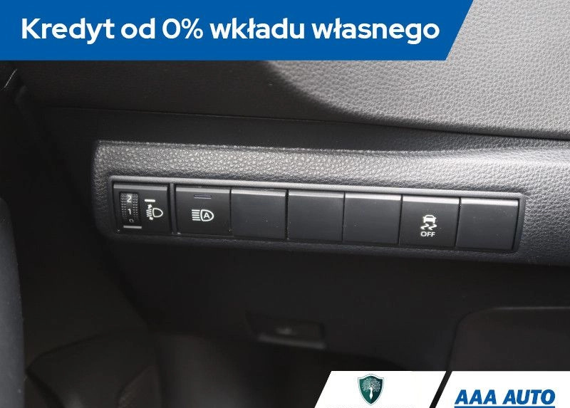 Toyota Corolla cena 76000 przebieg: 89356, rok produkcji 2019 z Mieroszów małe 301